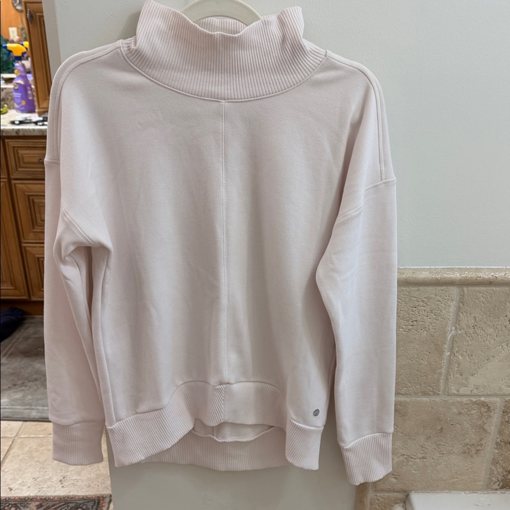 NWT Women's Cream mock neck sweatshirt